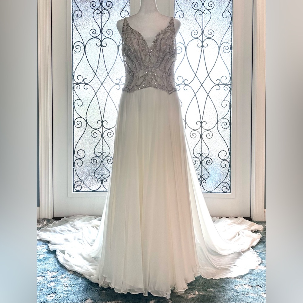 Customized Martina Liana 938 Boho Ivory Silk And Lace Wedding Dress Size 12 US - Picture 4 of 16